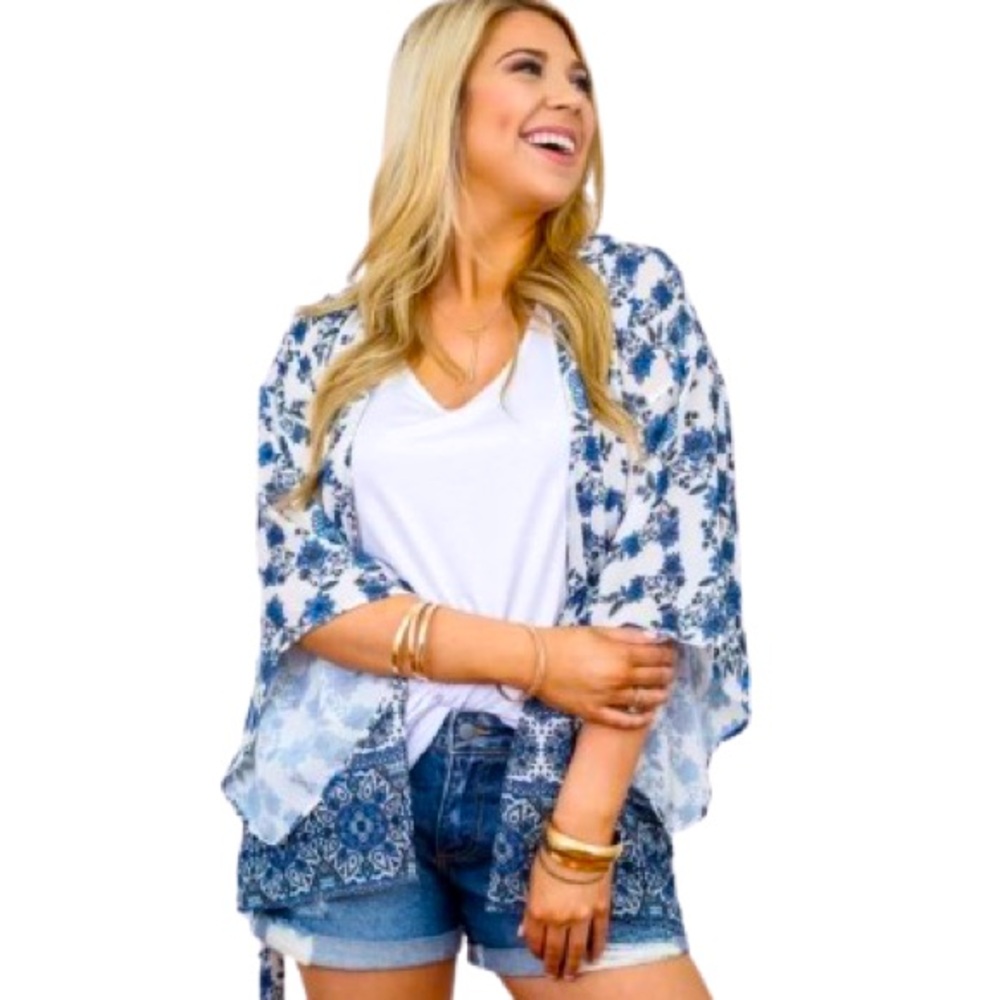 NWT Peace Love Cake Blue White Floral Kimono Coverup Size M